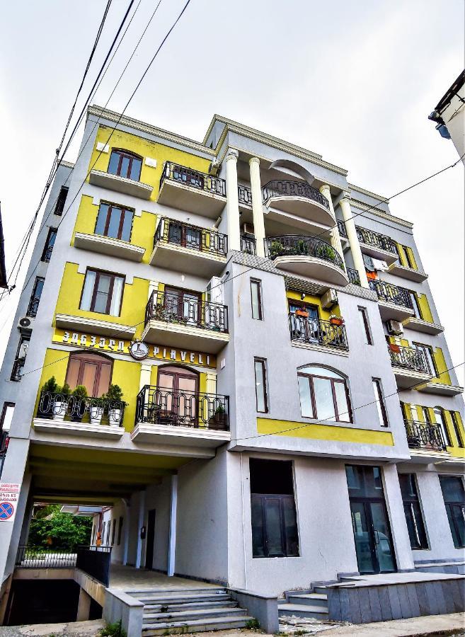 Valkhida'S Apartment Kʼutʼaisi Exterior foto